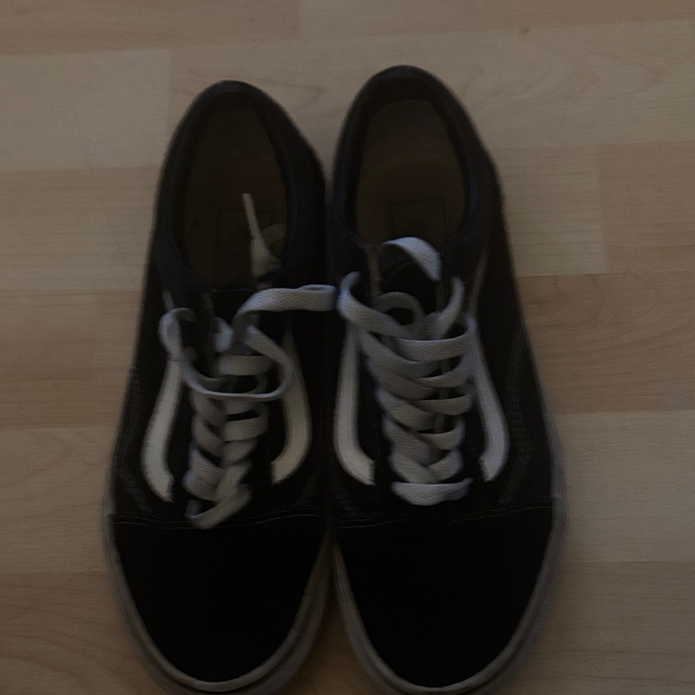 Vans Black Low-Top Sneakers with White Side Stripe